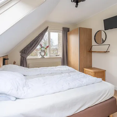 Holiday home Villapark Kamperfoelie 33