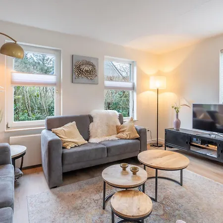 Ferienhaus Villapark Kamperfoelie 33 *